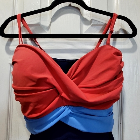 Size 14 Swimsuit 2 Piece Red Baby Blue and Navy Blue Padded Ruffled Waist - Picture 2 of 6